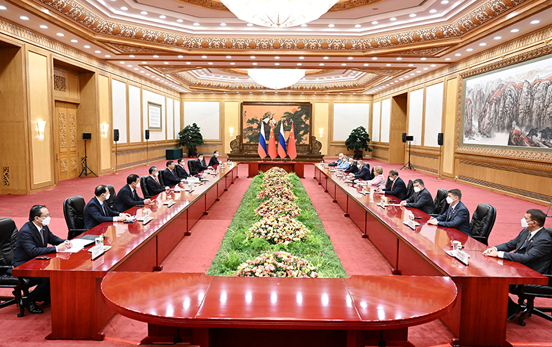11085537zqi9.jpg